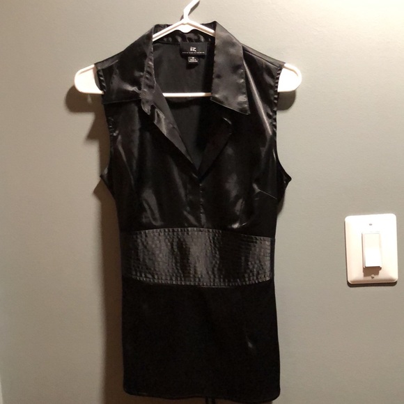 BRAND NEW WOMAN’S TOP SIZE MEDIUM! NWOT! NEVER WORN! SMOKE FREE HOME! - Picture 3 of 5